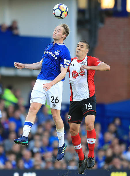 破对方防线 破对方防线