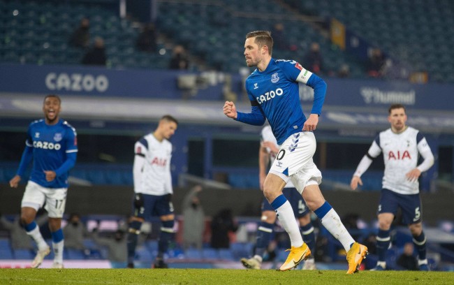 多纳为何被 多纳为何被