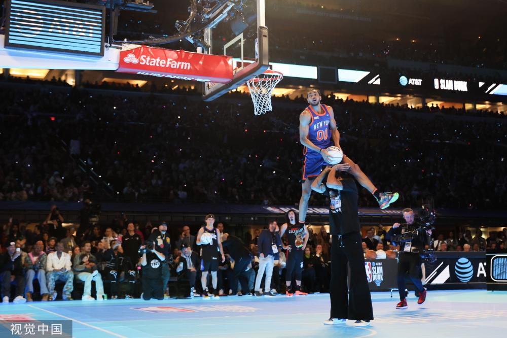 打出具有威 打出具有威