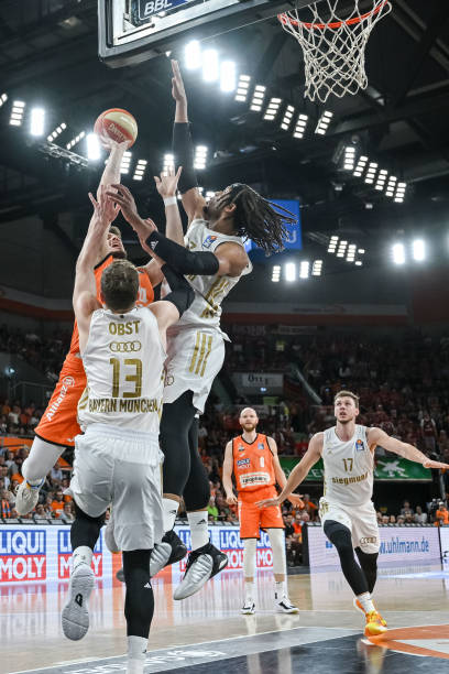 决定性作用 决定性作用