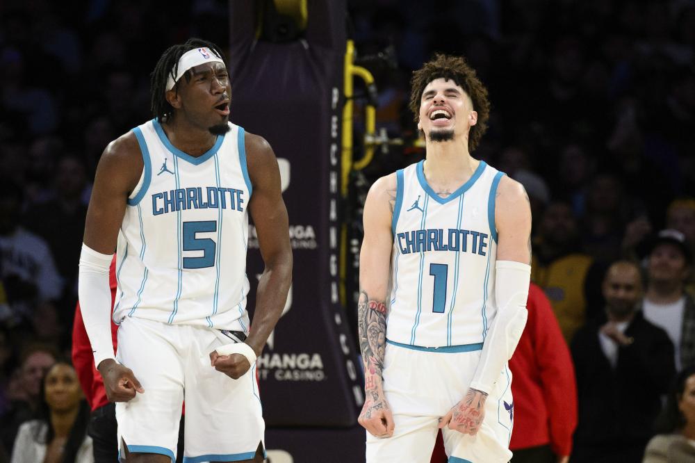 持型中场更 持型中场更